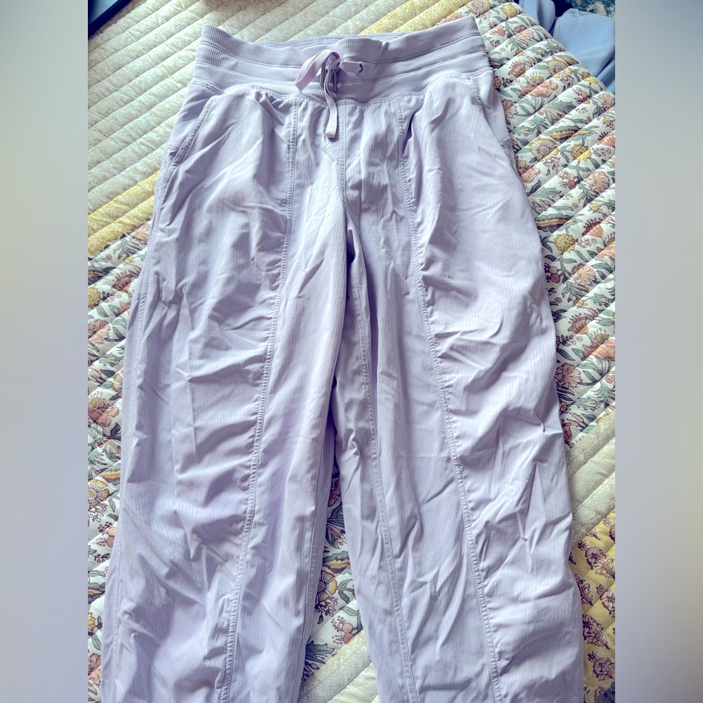 Lululemon light purple joggers!!